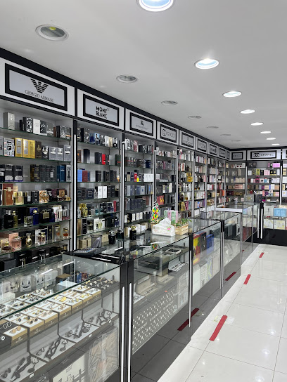 Alam alotor center مركزعالم العطور والتجميل - Jeddah 23335