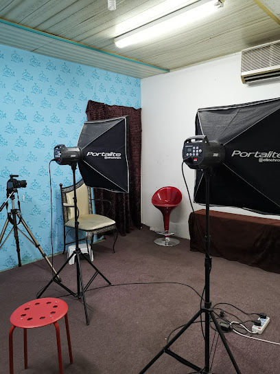 إستوديو ومعمل هناء للتصوير الرقمي - Jeddah 23333