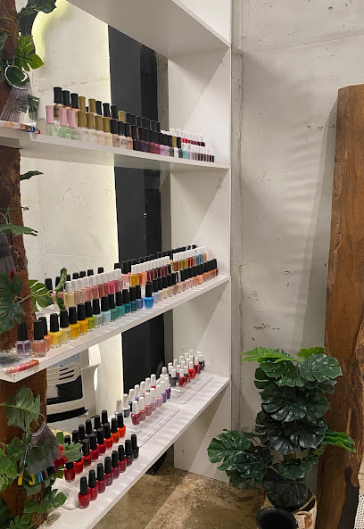 Euphoria nail spa ايفوريا نيل سبا - Hail 55431