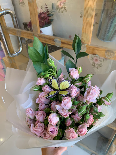 زهرة الأريس للورد والهدايا - Saudi Arabia|Az Zulfi 15971|Al A'ziziyah|ممر أبي الفتح الحصري