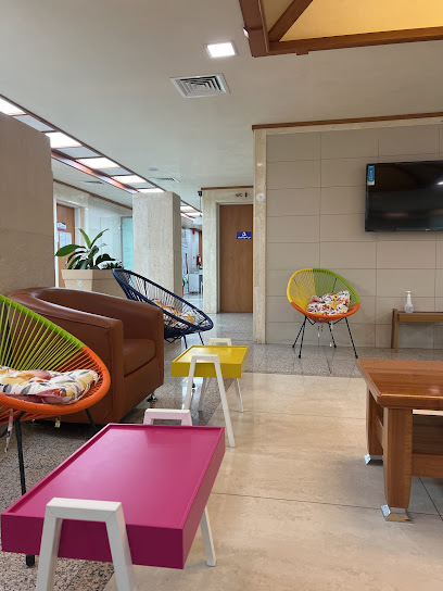 مجمع سديم الفجر الطبي المتخصص - Saudi Arabia|Taif 26559|Aljawharah|Airport Rd