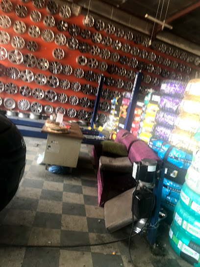مركز الوفاء لخدمة السيارات - Saudi Arabia|3906 طريق الملك عبدالله، الجزيرة، خميس مشيط 62458 6118،